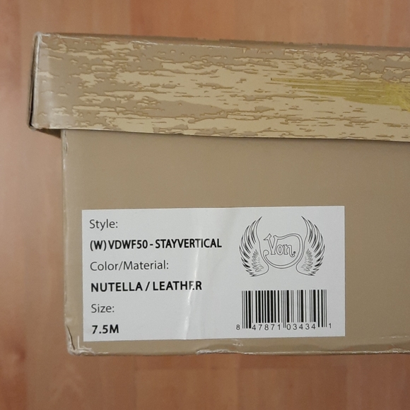 Von Dutch Stayvertical Leather Bootie - Picture 11 of 13